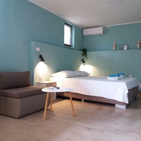 Apartments Korolija Шибеник Екстер'єр фото