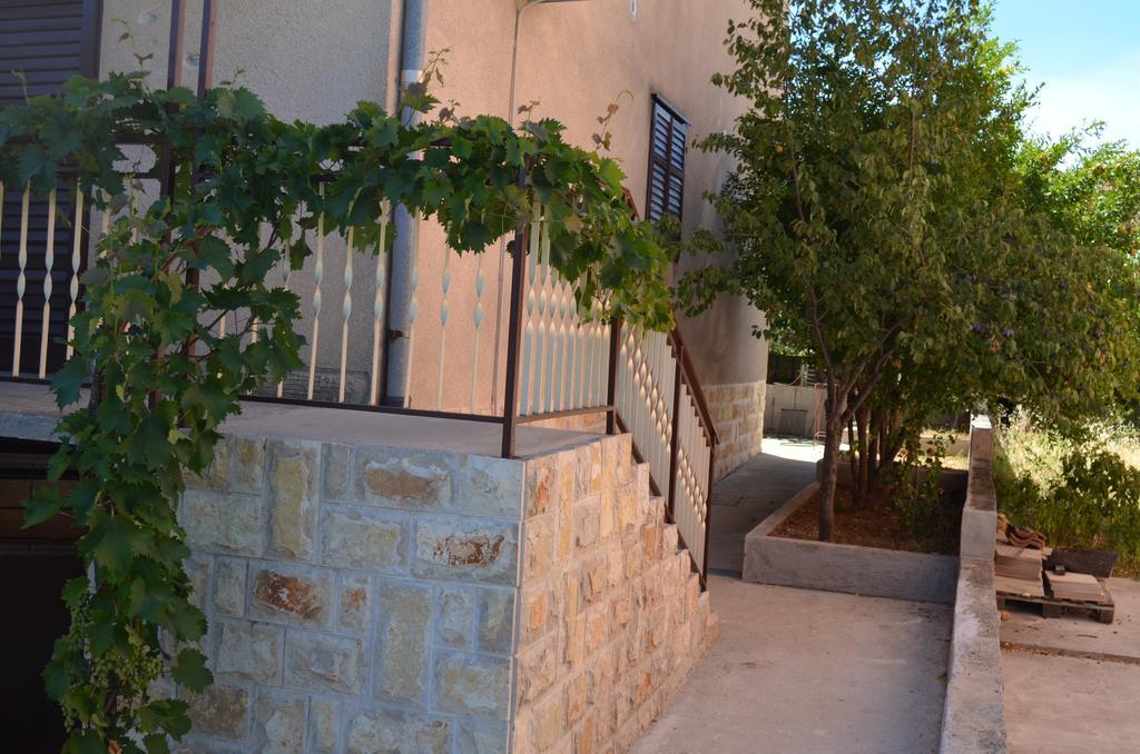 Apartments Korolija Шибеник Екстер'єр фото